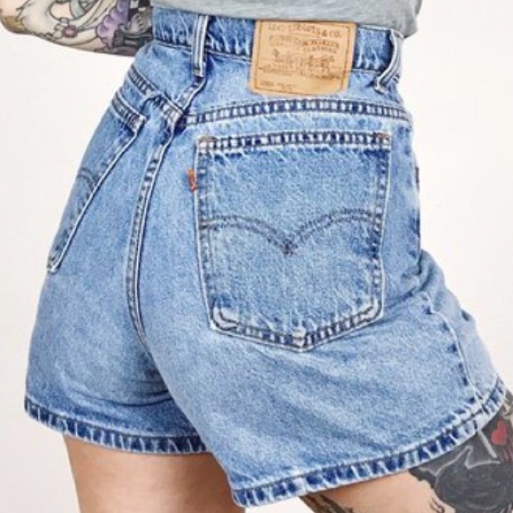 vintage levis mom shorts